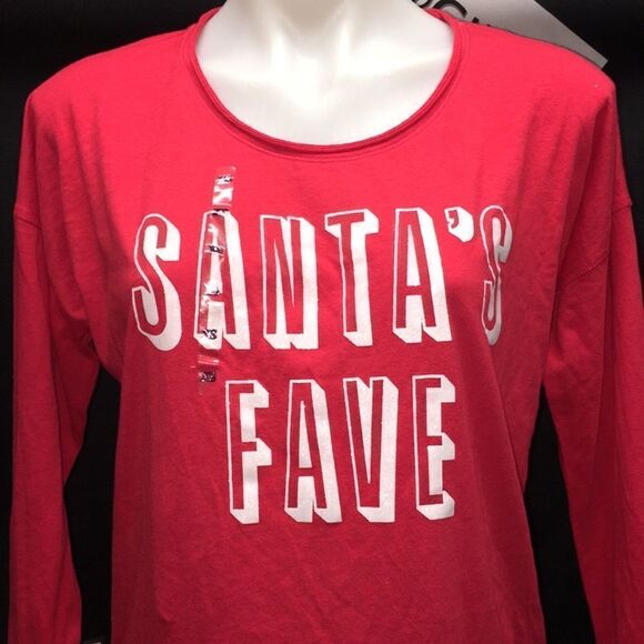 NEW ❤️VICTORIA SECRET Christmas Sleep tee - Picture 3 of 3